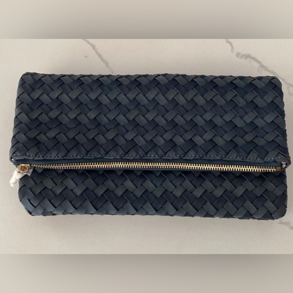 Sole Society Woven Foldover Bag with Crossbody Chain - Picture 4 of 8